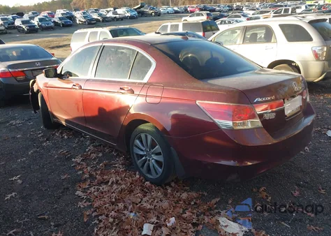 2011 Honda Accord 2.4 Ex-L z USA, uszkodzony, nr VIN 1HGCP2F87BA057022